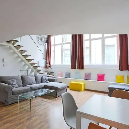 Ideal Pros Et Tourisme - Le Loft De Guise Avec Parking Prive Apartment Nancy