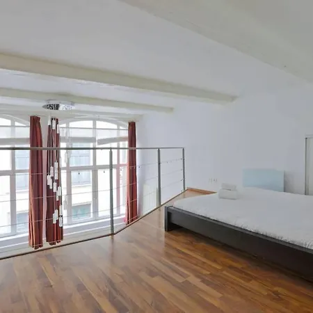 Ideal Pros Et Tourisme - Le Loft De Guise Avec Parking Prive *