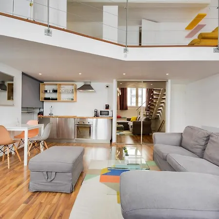 Apartment Ideal Pros Et Tourisme - Le Loft De Guise Avec Parking Prive *