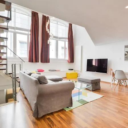 Ideal Pros Et Tourisme - Le Loft De Guise Avec Parking Prive * Nancy