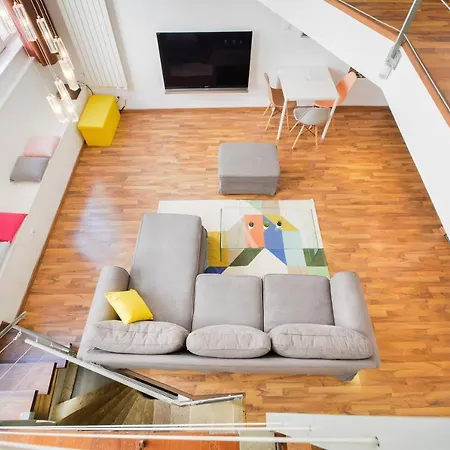Ideal Pros Et Tourisme - Le Loft De Guise Avec Parking Prive Nancy