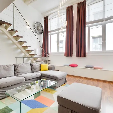 Apartment Ideal Pros Et Tourisme - Le Loft De Guise Avec Parking Prive Nancy