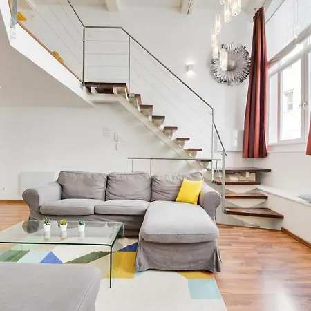 Apartment Ideal Pros Et Tourisme - Le Loft De Guise Avec Parking Prive *